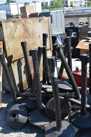 18 US Weight Black Stanchions. 18 Times Your Bid!