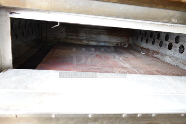 2 Bakers Pride Stainless Steel Commercial Natural Gas Powered Single Deck Pizza Oven. Comes w/ Cooking Stones and Legs. 2 Times Your Bid! - Image 4 of 9