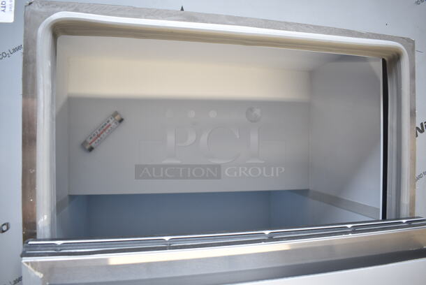 BRAND NEW SCRATCH AND DENT! Excellence HFF-12HC Metal Commercial 81" Flip Lid Ice Cream Dipping Cabinet. 115 Volts, 1 Phase. Tested and Working! - Image 7 of 9