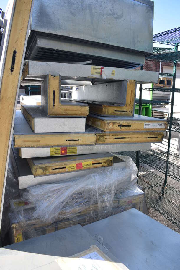 LIKE NEW! Kolpak Combo Walk In Box w/ 2 Compressor / Condensers; Kolpak PC069T3 and PF094T3. Unit Was Only Used for 2 Months. 208-230 Volts, 1 Phase.  - Image 8 of 8