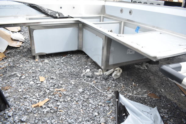 BRAND NEW SCRATCH AND DENT! Regency 600S3242424C Stainless Steel Commercial 3 Bay L Shaped Sink w/ Dual Drain Board. No Legs. Bays 24x24. Drain Boards 22x26 - Image 3 of 9