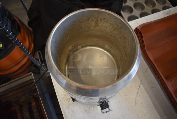 Server SBW Stainless Steel Commercial Countertop Food Warmer. 120 Volts, 1 Phase. 8x9.5x9. Tested and Working! - Image 6 of 7