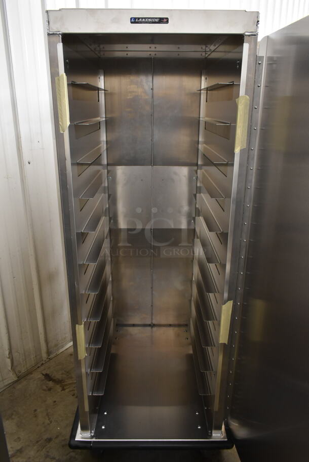 BRAND NEW SCRATCH AND DENT! 2021 Lakeside 552 Aluminum Cart for 15" x 20" Trays - 24 Tray Capacity on Commercial Casters.  - Image 5 of 6