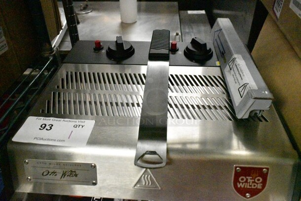 Otto Wilde 41233 Stainless Steel Commercial Countertop Propane Gas Powered Otto Grill. 16,250 BTU.  - Image 3 of 10