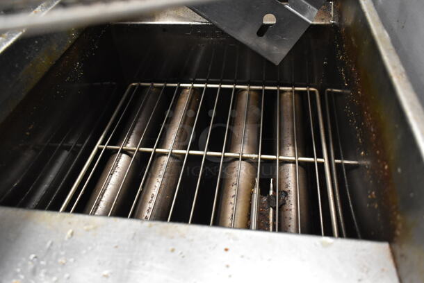 2015 Pitco Frialator 45C Stainless Steel Commercial Floor Style Natural Gas Powered Deep Fat Fryer w/ 2 Metal Fry Baskets and Left Side Splash Guard on Commercial Casters.  122,000 BTU. - Image 4 of 7