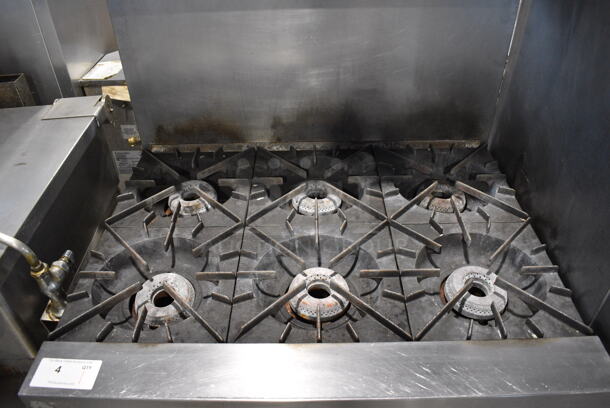 Vulcan 36L-574 Stainless Steel Commercial Natural Gas Powered 6 Burner Range w/ Oven, Over Shelf and Back Splash on Commercial Casters. 36x31x61 - Image 5 of 9