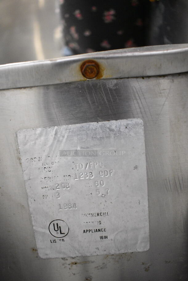 Groen TD/FPC Stainless Steel Commercial Floor Style Electric Powered Braising Pan. 208 Volts, 3 Phase.  - Image 6 of 6