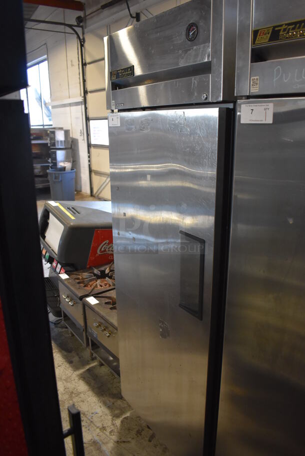 2011 True TG1R-1S Stainless Steel Commercial Single Door Reach In Cooler w/ Poly Coated Racks on Commercial Casters. 115 Volts, 1 Phase. 29x35x83. Tested and Working! - Image 3 of 5