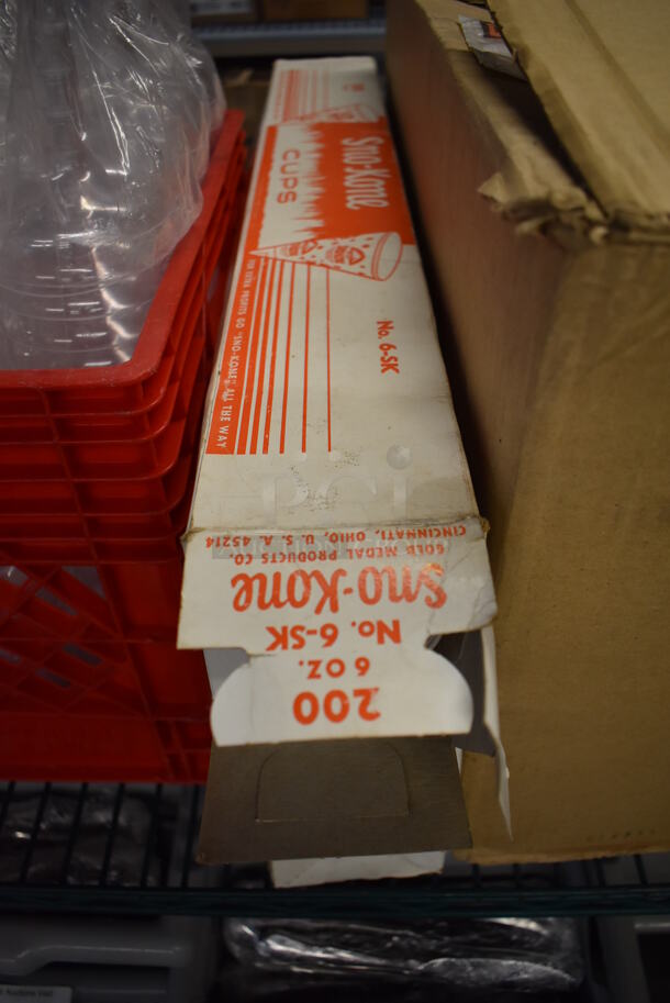 ALL ONE MONEY! Tier Lot of Light Bulbs and Poly Cups - Image 4 of 5