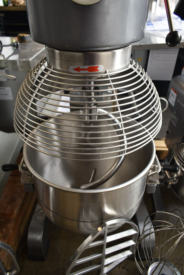 BRAND NEW SCRATCH AND DENT! Avantco 177MX40H Metal Commercial Floor Style 40 Quart Planetary Dough Mixer w/ Stainless Steel Mixing Bowl, Bowl Guard, Dough Hook, Paddle and Whisk Attachments. 240 Volts, 1 Phase.  - Image 7 of 11