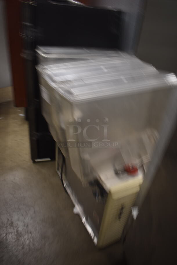 Cratcho E47-4 Commercial Electric Countertop 4 Refrigerated Drink Dispenser With Lids. 115V. Tested and Powers On But Does Not Get Cold - Image 3 of 7