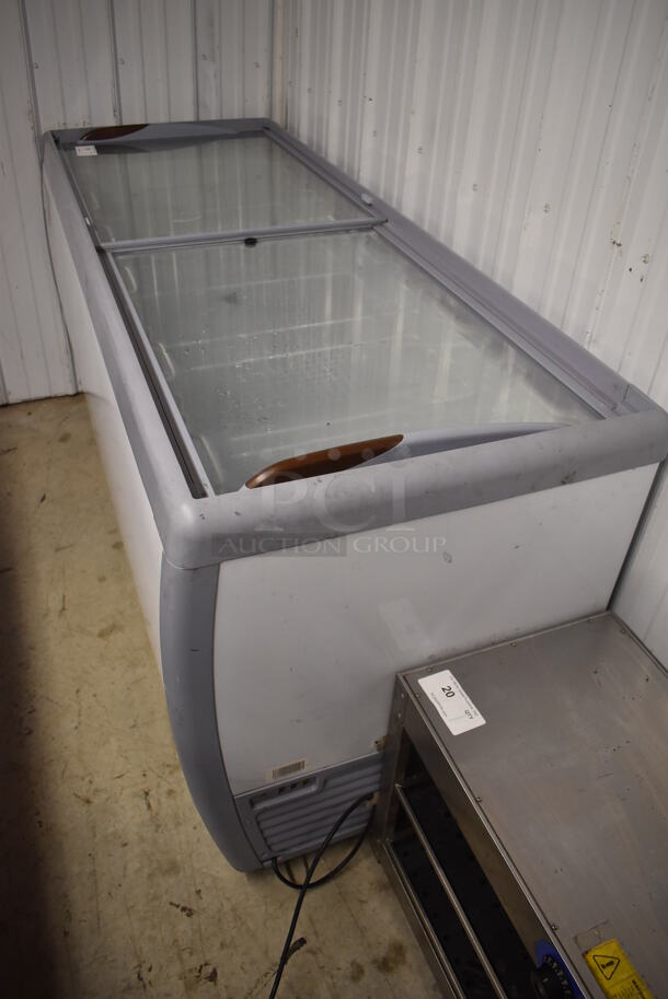 Avantco Metal Commercial Chest Freezer Merchandiser w/ Poly Coated Baskets on Commercial Casters. 71x28x34. Tested and Powers On But Does Not Get Cold - Image 7 of 8