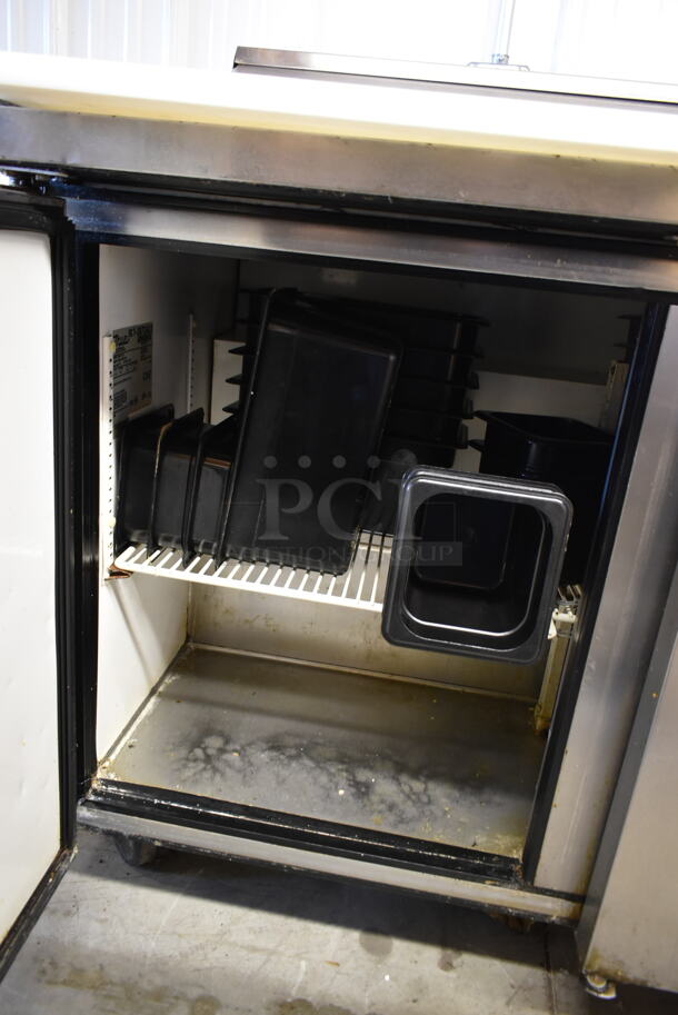 True TSSU-72-18 Stainless Steel Commercial Sandwich Salad Prep Table Bain Marie Mega Top w/ Black Poly Drop In Bins on Commercial Casters. 115 Volts, 1 Phase. Tested and Powers On But Does Not Get Cold - Image 5 of 8