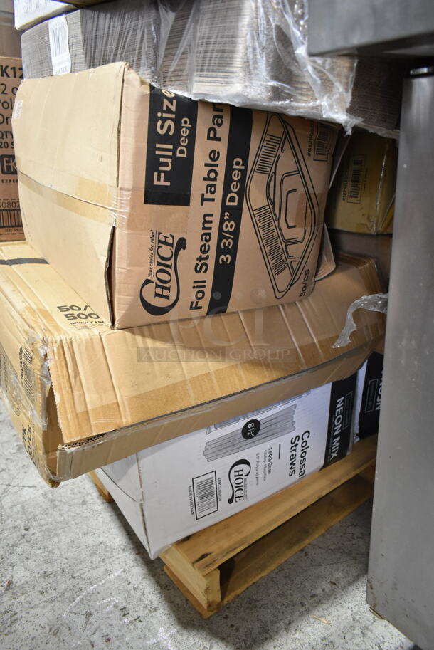 PALLET LOT of 35 BRAND NEW Boxes Including 5005DNAPFLTE Choice Touchstone White Linen-feel Dinner Napkin, 128HD8COMBO Choice Microwavable Translucent Plastic Deli Container and Lid, 2 Box 500L1020B Choice Black Hot Paper Cup Travel Lid, 485COLWNEON Choice Neon Wrapped Straw, 245CB12 Choice Customizable Plain Pizza Box, 500MF993B1C Choice 9" x 9" 1-Compartment Microwaveable Black Mineral-Filled Plastic Hinged Take-Out Container - 150/Case, RK12 Fabri-Kal RK Ribbed Cold Drink Cups, 12oz, Translucent, 50/Sleeve, 20 Sleeves/Carton, 2 Box 760V32 Carnival King 32 oz. Popcorn Cup - 500/Case, 760VP64 Carnival King Popcorn Bucket, Kari-out Company Japanese style Bamboo Chopsticks. 35 Times Your Bid! - Image 4 of 12