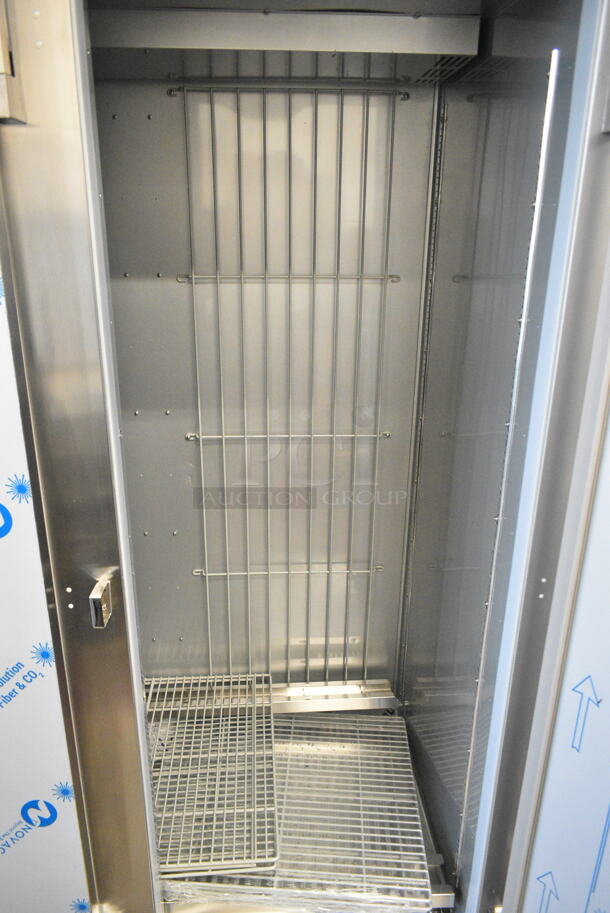 BRAND NEW SCRATCH AND DENT! Beverage Air HF3HC-1S Stainless Steel Horizon Series 78" Solid Door Reach-In Freezer. 115 Volts, 1 Phase. Tested and Working! - Image 5 of 11