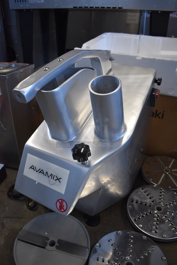 BRAND NEW SCRATCH AND DENT! Avamix CFP5D Stainless Steel Commercial Continuous Feed Food Processor w/ 5 Various Blades. 120 Volts, 1 Phase. 11x21x21. Tested and Working! - Image 4 of 8
