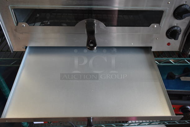 BRAND NEW SCRATCH AND DENT! Avantco 177CPO16TSGL Stainless Steel Countertop Pizza / Snack Oven with Adjustable Thermostatic Control and Glass Door. 120 Volts, 1 Phase. Tested and Working! - Image 5 of 6