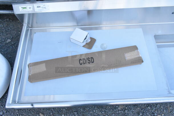 BRAND NEW SCRATCH AND DENT! Regency 600DDT72L 16 Gauge 6' Soiled / Dirty Dish Table - Left Drainboard - Image 4 of 6
