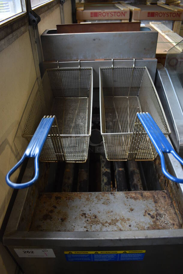 2019 Pitco Frialator 65C Stainless Steel Commercial Floor Style Natural Gas Powered Deep Fat Fryer w/ 2 Metal Fry Baskets. 150,000 BTU. 20x35x48 - Image 3 of 5