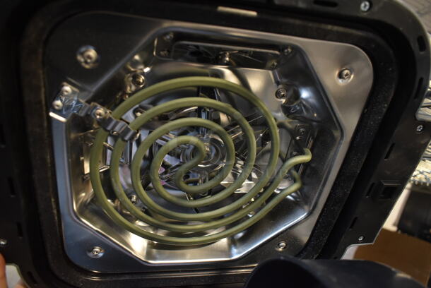 Ninja SF Series T8 Metal Countertop Food Steam Oven Air Fryer. 120 Volts, 1 Phase.  - Image 5 of 6