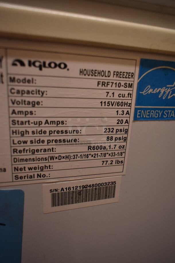 Igloo FRF710-SM ENERGY STAR Metal Chest Freezer w/ Hinge Lid. 115 Volts, 1 Phase. Tested and Working!  - Image 4 of 4