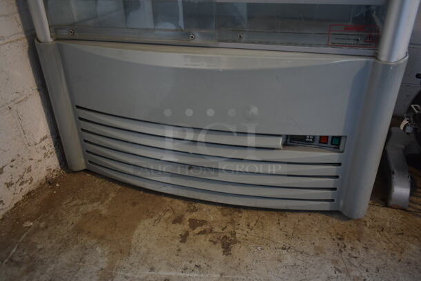 AHT ATC 48-P Metal Commercial Open Grab N Go Merchandiser w/ Shelves. 250 Volts.  - Image 4 of 6