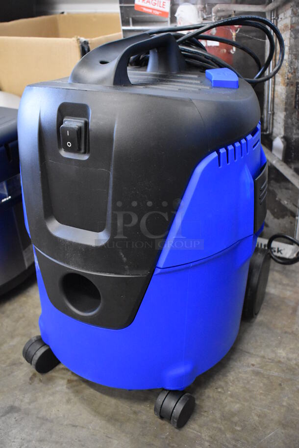 BRAND NEW IN BOX! Nilfisk AERO 21-01 PC US PC Poly Blue and Black Shop Vac Vacuum Cleaner on Casters. 120 Volts, 1 Phase. 14x14x20. Tested and Working! - Image 3 of 8