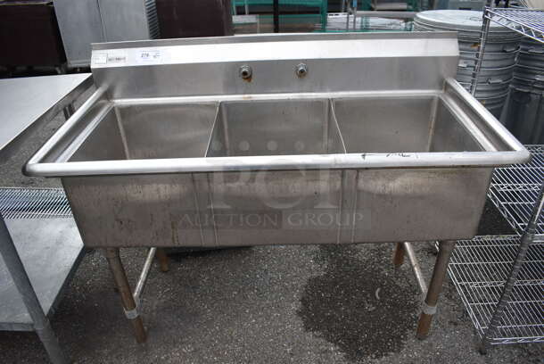 Stainless Steel Commercial 3 Bay Sink w/ Faucet. 53x25x41. Bays 16x20x11