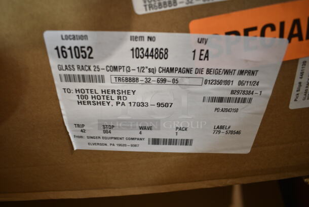 PALLET LOT of 45 BRAND NEW Boxes Including 3 Box Libbey 92129 33.5 oz Milk Bottles, 161052 Glass Rack, Tablecraft 112CIM071 Texas Pit Squeeze Bottles, Tablecraft 112CIM004 Squeeze Bottles, Tablecraft 112CIM072 Squeeze Bottles. 45 Times Your Bid!  - Image 4 of 8