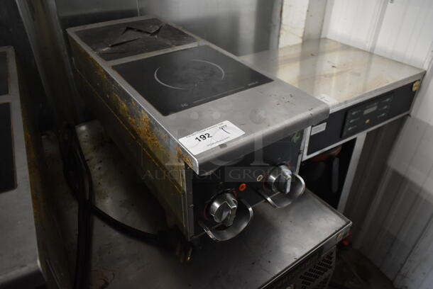 Vollrath 912HIMC Stainless Steel Commercial Countertop Electric Powered 2 Burner Induction Range. Back Burner Has Damage; See Pictures. 208/240 Volts. - Image 2 of 6