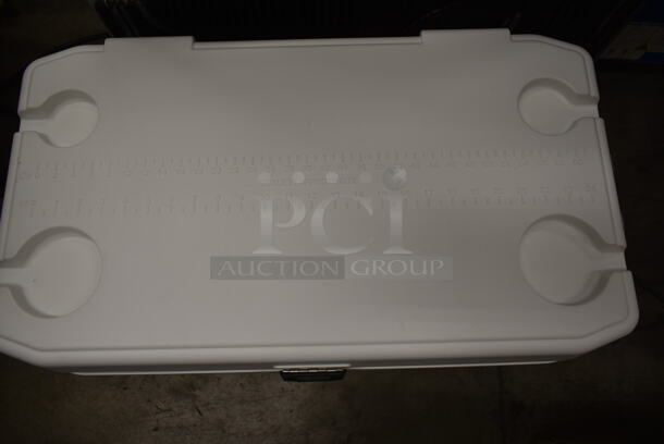 LIKE NEW! Igloo 50548 Marine Ultra 70 Qt. White Cooler with Comfort Grip Handles - Image 6 of 10