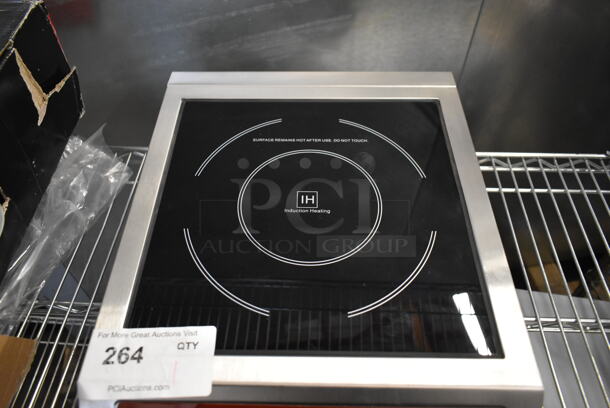 BRAND NEW SCRATCH AND DENT! Avantco 177IC3500 Stainless Steel Commercial Countertop Electric Powered Single Burner Induction Range. 208-240 Volts, 1 Phase.  - Image 2 of 5