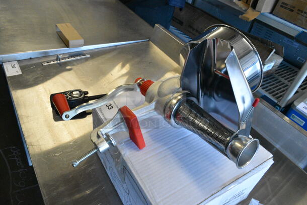 BRAND NEW SCRATCH AND DENT! 43AF10000II Tre Spade Continuous Feed Manual Tomato Mill F10000/II - Image 2 of 2