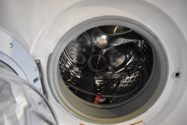 Bosch WNM55 Metal Front Load Washer. 220-240 Volts. 23.5x25x34 - Image 5 of 7