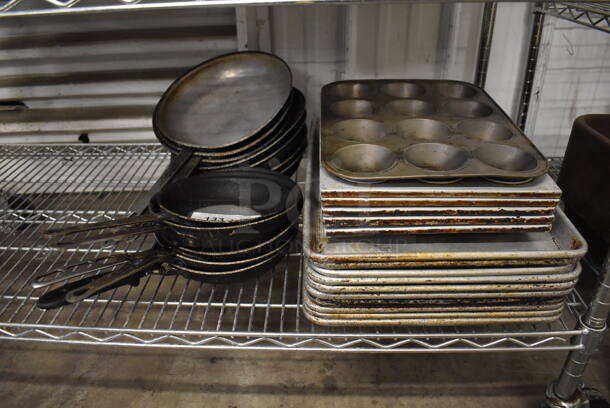 ALL ONE MONEY! Tier Lot of Metal Skillets, Half Size Baking Pans and Muffin Baking Pans