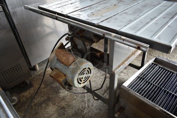 Rockwell 10 Metal Floor Style Contractors Saw. 115/230 Volts, 1 Phase. Tested and Working! - Image 6 of 7