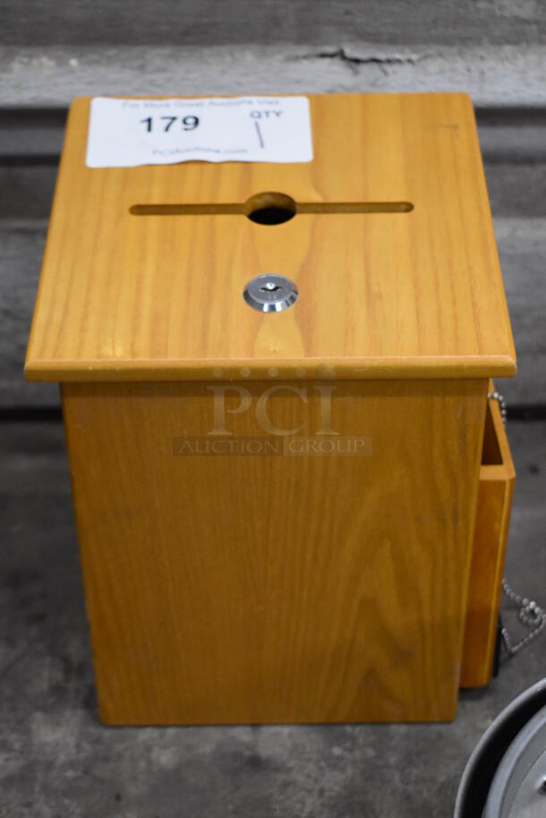 Wood Pattern Suggestion Box. 8x7x10 - Image 3 of 6
