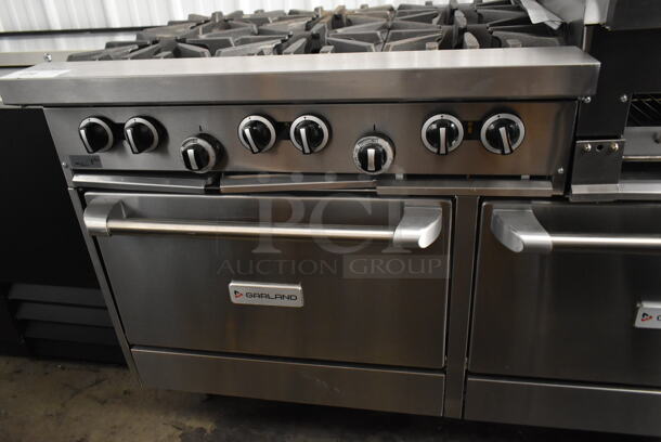 BRAND NEW SCRATCH AND DENT! Garland SunFire G60-6R24RR Stainless Steel Commercial Natural Gas Powered 6 Burner Range w/ Right Side Flat Top Griddle and 2 Ovens. - Image 6 of 11