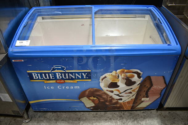 AHT RIO S 125 Metal Commercial Novelty Ice Cream Freezer Merchandiser on Commercial Casters. 115 Volts, 1 Phase. Tested and Working! - Image 1 of 5