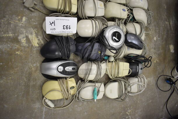 ALL ONE MONEY! Lot of Computer Mouses in Various Colors (Main Building - Image 2 of 3