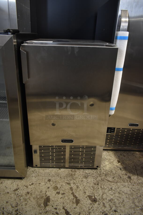 BRAND NEW SCRATCH AND DENT! Whynter UIM-502SS Stainless Steel Built-In / Freestanding 15" Ice Maker Machine 25lb. 115 Volts, 1 Phase. Tested and Working! - Image 2 of 4