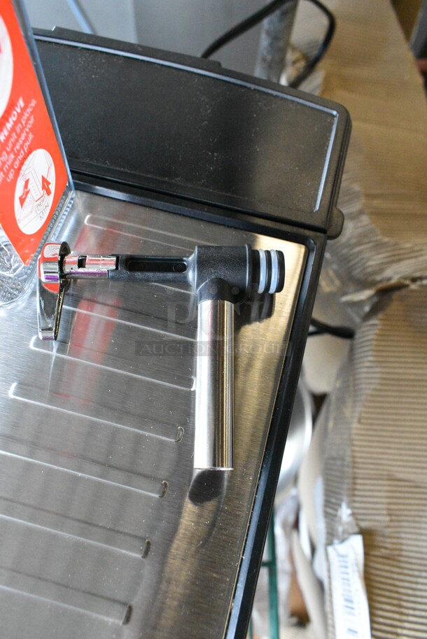 BRAND NEW SCRATCH AND DENT! 2023 Chefman Metal Countertop Espresso Machine. 115 Volts, 1 Phase. Tested and Working!  - Image 5 of 11