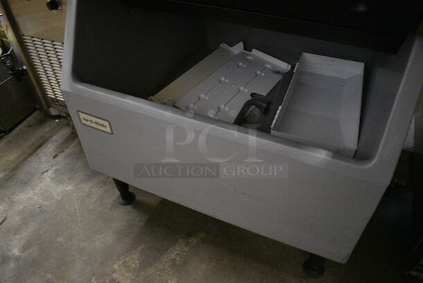 Ice O Matic Model CIM0330FA Stainless Steel Commercial Ice Machine Head on Commercial Ice Bin. 115 Volts, 1 Phase. 31x32x49 - Image 4 of 7