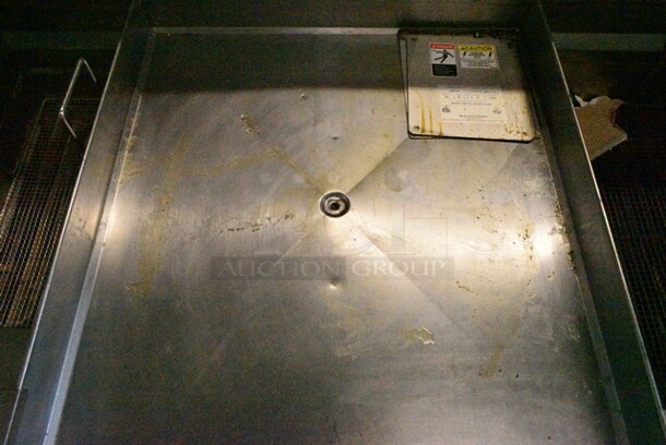 Giles EOF-10-10 Stainless Steel Commercial Electric Powered 3 Bay Fryer w/ Dumping Station on Commercial Casters. 480 Volts, 3 Phase. - Image 5 of 12