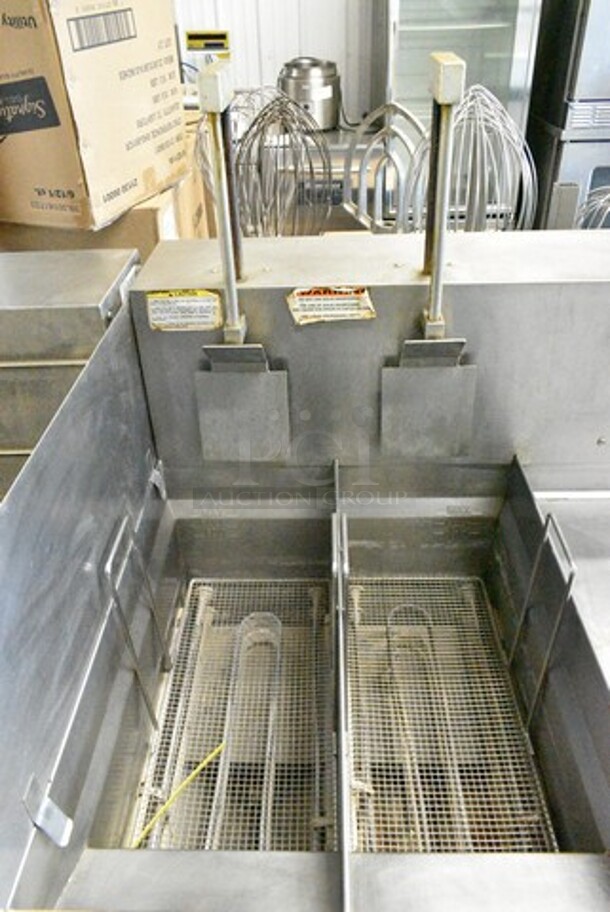 Giles EOF-10-10 Stainless Steel Commercial Electric Powered 3 Bay Fryer w/ Dumping Station on Commercial Casters. 480 Volts, 3 Phase. - Image 7 of 12