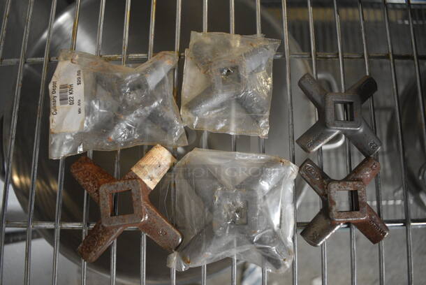 6 Metal Meat Grinder Knives. 3.5x3.5x1, 2.75x2.75x1. 6 Times Your Bid!