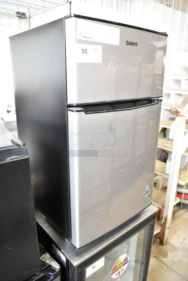 Galanz GLR31TS1E02 Mini Cooler Freezer. 120 Volts, 1 Phase. Cannot Test - Unit Needs New Plug Head - Image 2 of 7