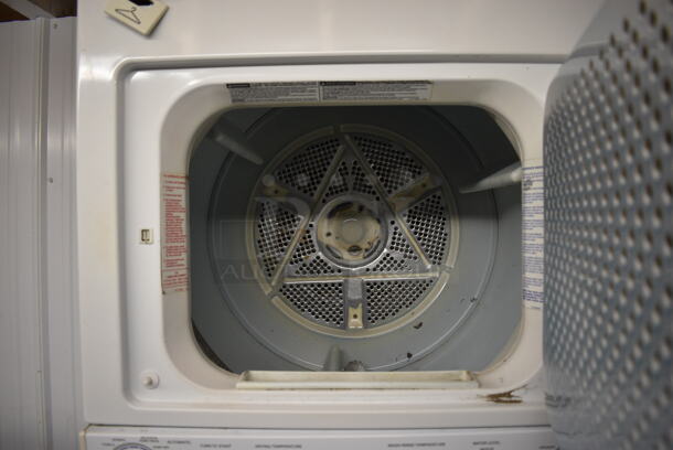 Kenmore Model 417.94812301 Stacked Washer and Dryer. 120/240 Volts. 27x28.5x74 - Image 6 of 11