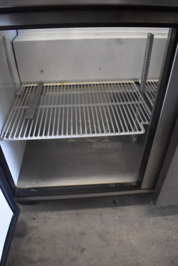 2010 True TSSU-48-12 Sandwich Salad Mega Top Refrigated Prep Table on Commercial Casters. 115 Volt 1 Phase. Tested and Powers On But Does Not Get Cold - Image 5 of 9