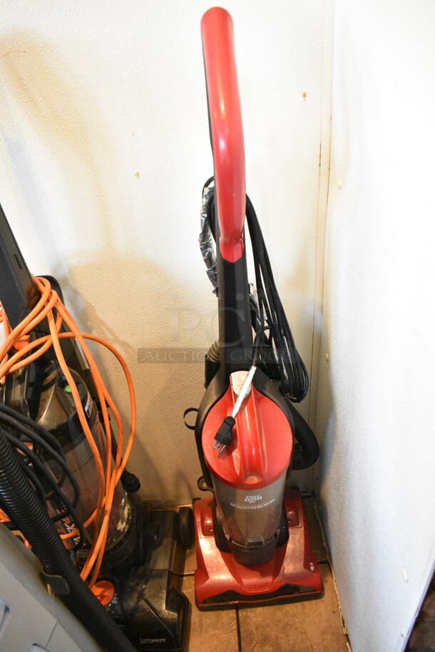 9 Various Items Including 6 Vacuum Cleaners, 2 Manual Sweepers and 1 Broom. 9 Times Your Bid! This Unit Was In Working Condition When the Restaurant Closed. (booth room)  - Image 5 of 8